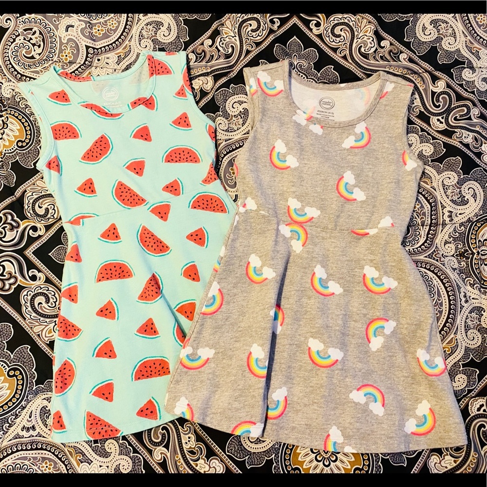 NEW!! Set of 2, light weight summer dresses! ☀️🌸